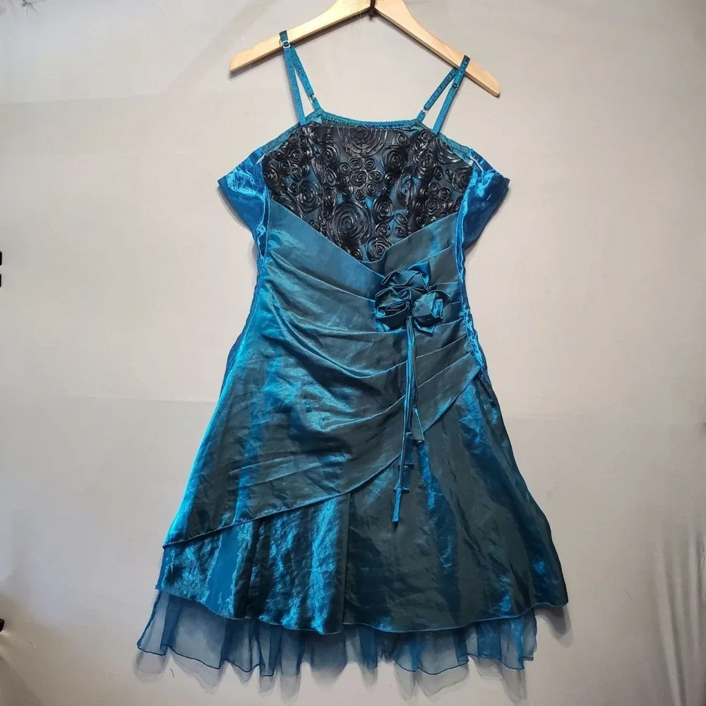 VTG Y2K Prom Dress Juniors Medium Iridescent Blue Metallic Rosette Ruffle Fairy